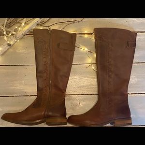 Brand new Women’s Born’ leather boots. Style quality comfort.